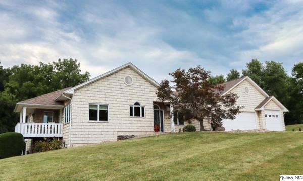 3510 Overlook Dr., Quincy, IL 62305