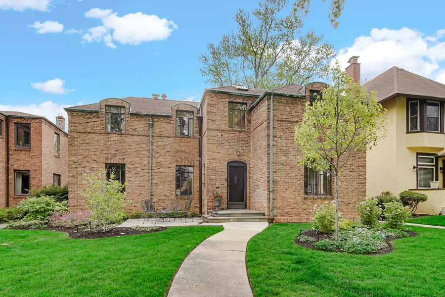 9305 S Hoyne AVE, Chicago, IL 60643