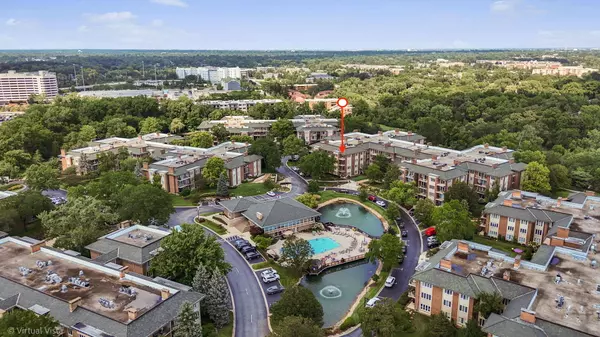 Oak Brook, IL 60523,5 Oak Brook Club DR #P3N