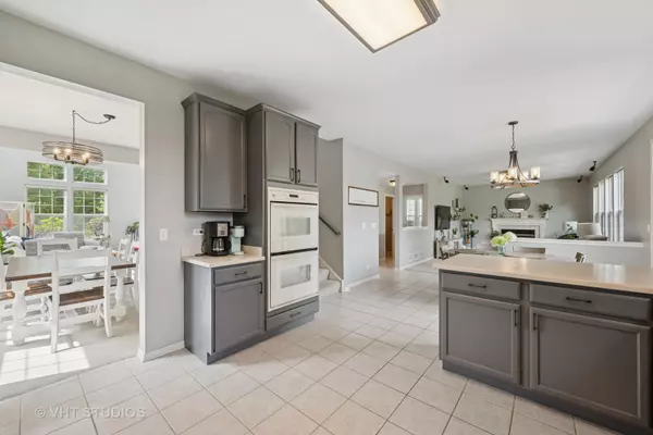 Cary, IL 60013,390 Sterling CIR