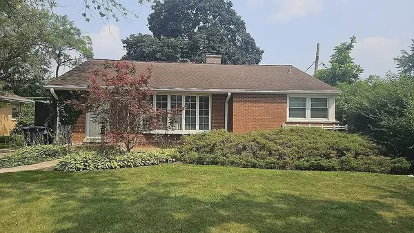 1376 Whitcomb AVE, Des Plaines, IL 60018