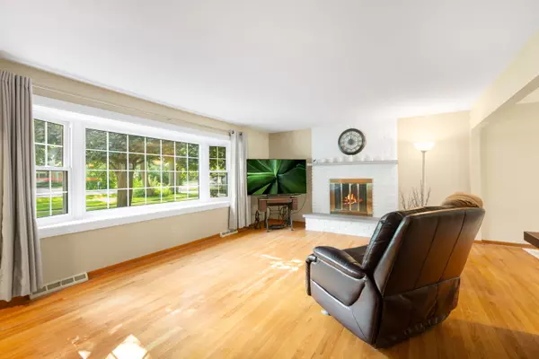 Wheaton, IL 60189,2S054 Orchard RD