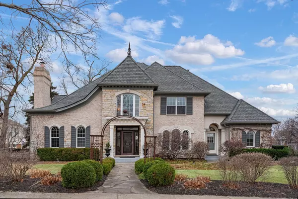 734 Highview AVE, Glen Ellyn, IL 60137