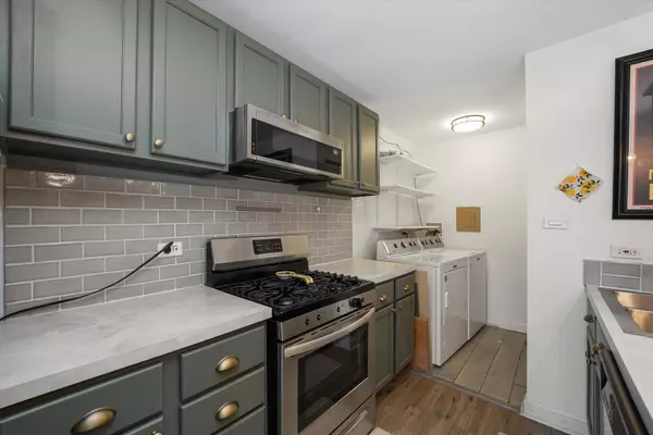 Tinley Park, IL 60477,7940 164th PL #7940