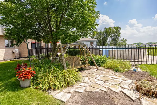 Tinley Park, IL 60477,8135 Bormet DR