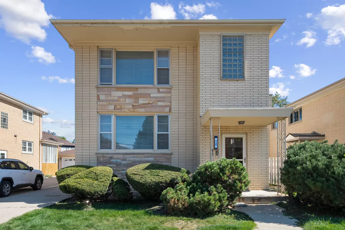 Park Ridge, IL 60068,735 N Northwest HWY