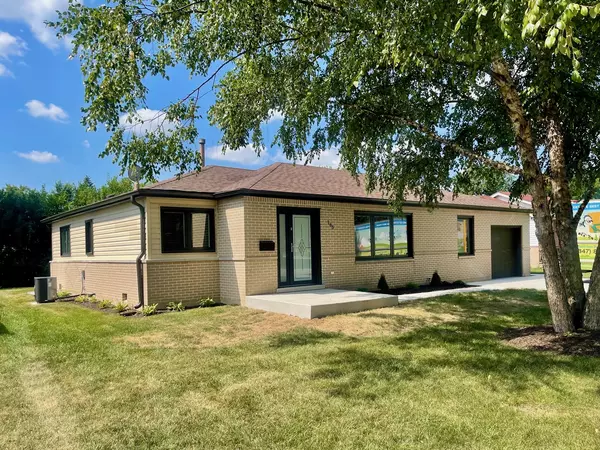 185 Carthage LN, Hoffman Estates, IL 60169