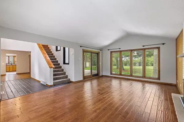 Union, IL 60180,15922 Wooddale DR