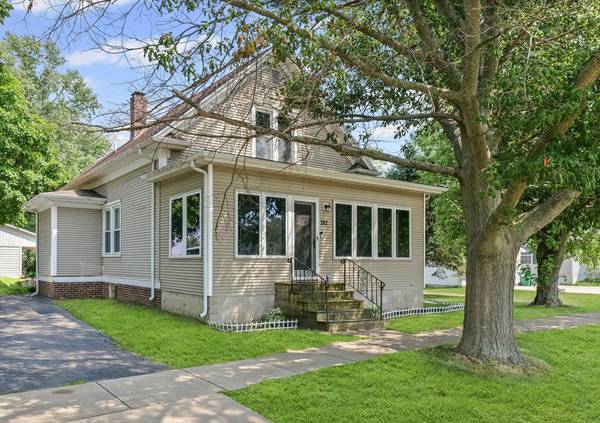 202 N Market ST, Bondville, IL 61815