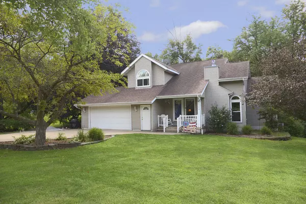 2520 Champlain ST, Ottawa, IL 61350