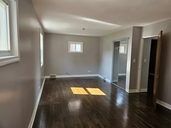 Waukegan, IL 60085,633 S Fulton AVE