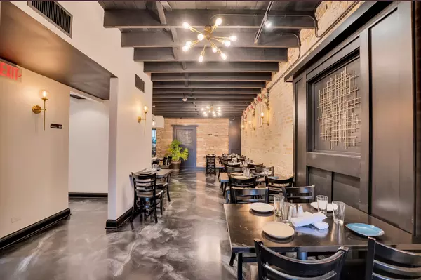 Berwyn, IL 60402,6906 Windsor AVE