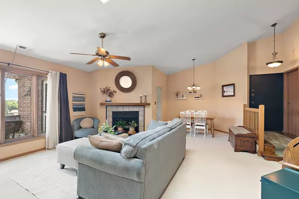 Tinley Park, IL 60477,17212 RIDGELAND AVE #3S