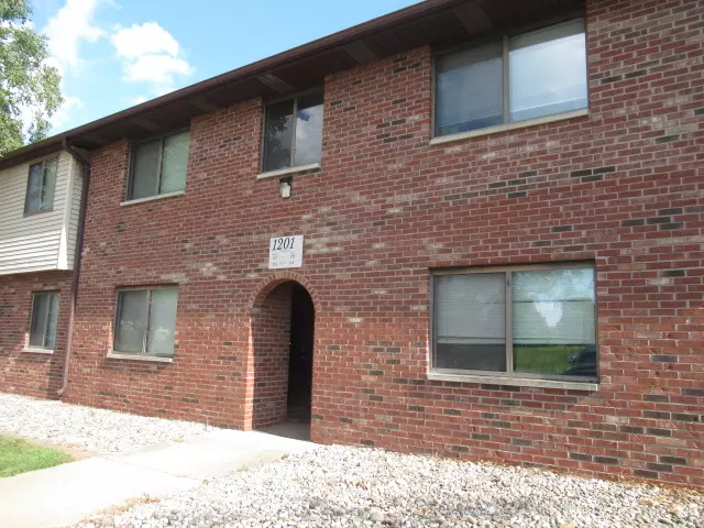 1201 Clifford DR #4, Urbana, IL 61802