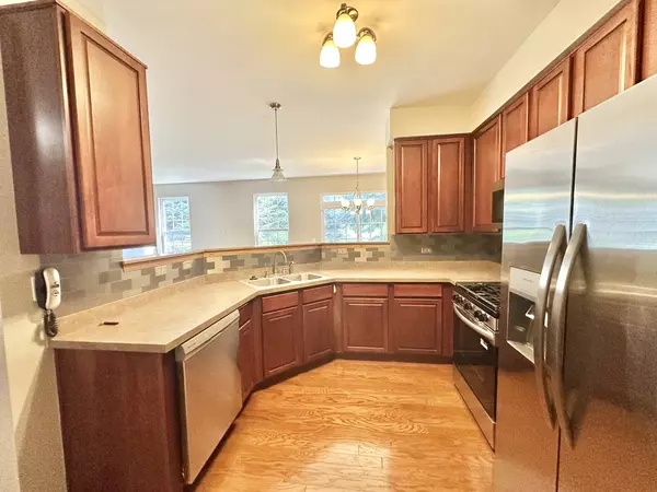 Romeoville, IL 60446,1911 W Crestview CIR