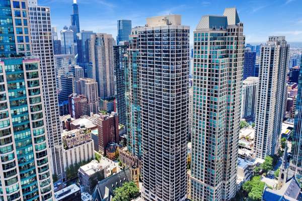 30 E HURON ST #2803, Chicago, IL 60611