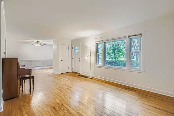 Lombard, IL 60148,559 S Edson AVE