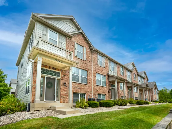 Wood Dale, IL 60191,1544 Bristol LN #6