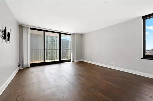 Chicago, IL 60613,3660 N Lake Shore DR #1407