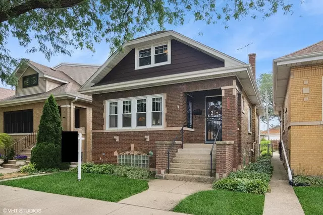 5525 W Berenice AVE, Chicago, IL 60641