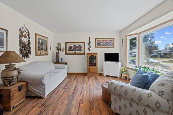 Mundelein, IL 60060,535 E Maple AVE