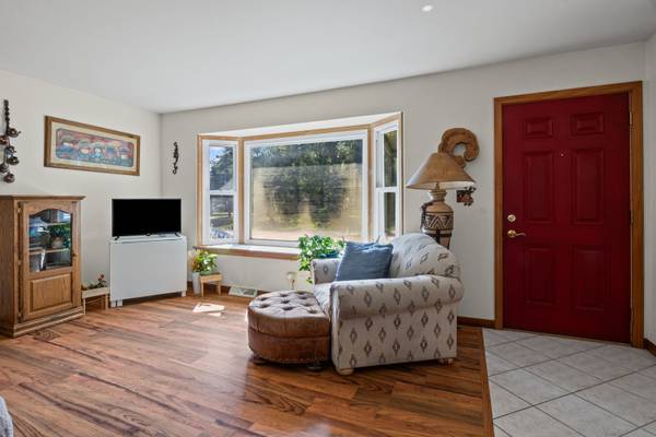 Mundelein, IL 60060,535 E Maple AVE