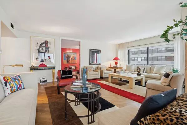 Chicago, IL 60610,1501 N STATE Pkwy #10B