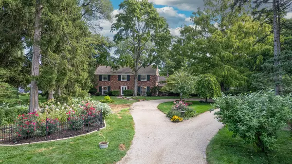 Champaign, IL 61820,812 Dodds DR