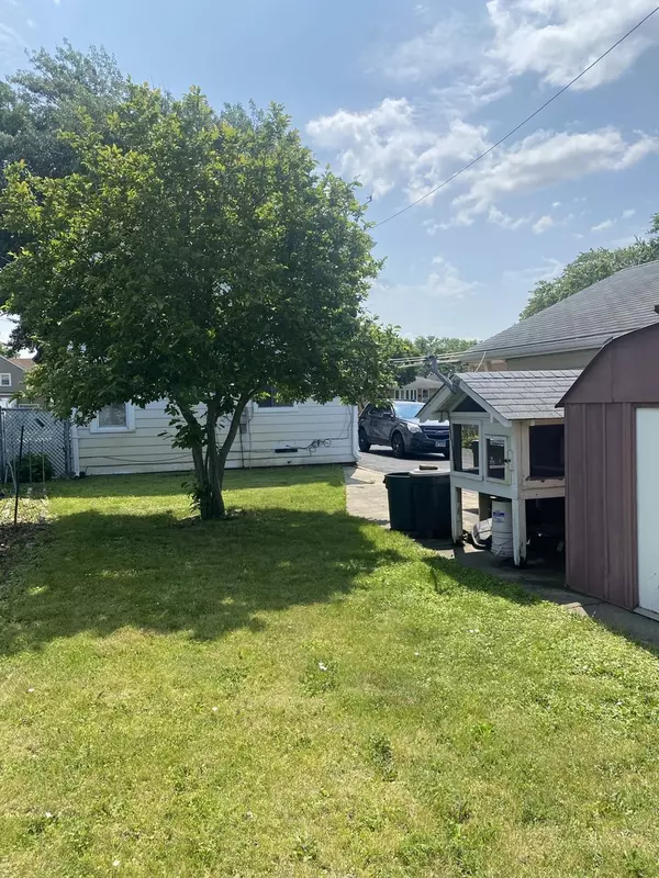 Schiller Park, IL 60176,3734 Emerson ST