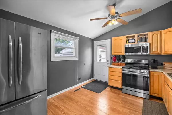 Carpentersville, IL 60110,1105 Denver DR