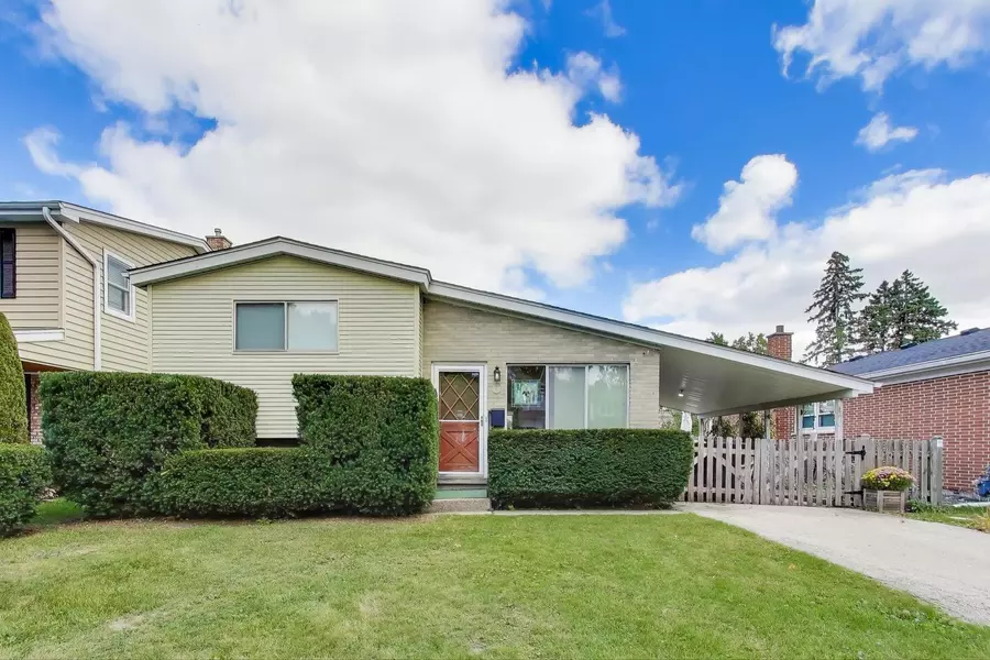 417 S Dryden PL, Arlington Heights, IL 60005