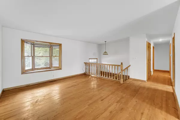 Glenview, IL 60025,336 Cherry LN
