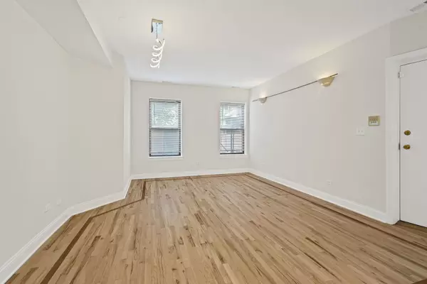 Chicago, IL 60615,4557 S MICHIGAN AVE #1