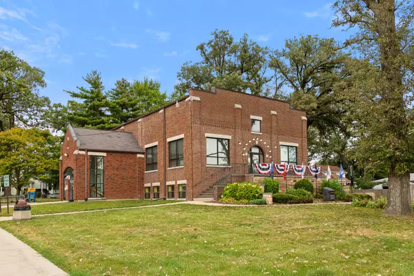 Hinckley, IL 60520,121 Christensen ST