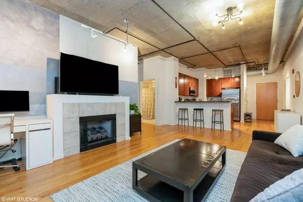 Chicago, IL 60605,520 S STATE ST #614