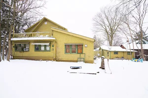 Freeport, IL 61032,102 E Fuller ST