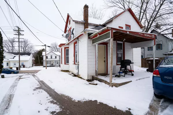 Freeport, IL 61032,309 S Walnut AVE