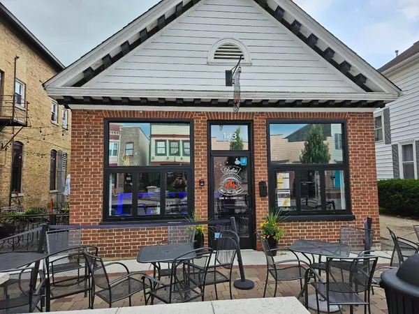 123 S Main ST, Algonquin, IL 60102