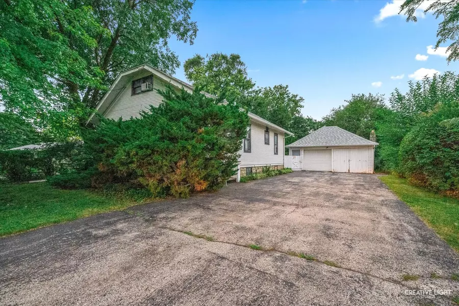 1169 S Lincoln AVE, Montgomery, IL 60538