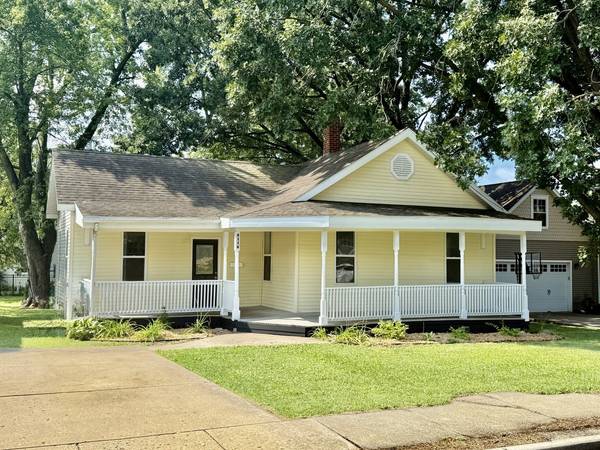 2116 1st ST, Peru, IL 61354