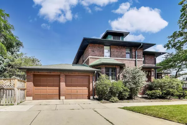 Oak Park, IL 60302,801 N Marion ST