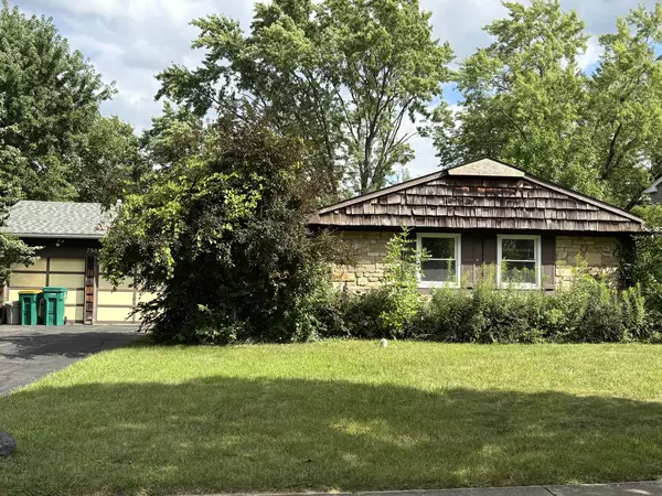 790 Essington LN, Buffalo Grove, IL 60089