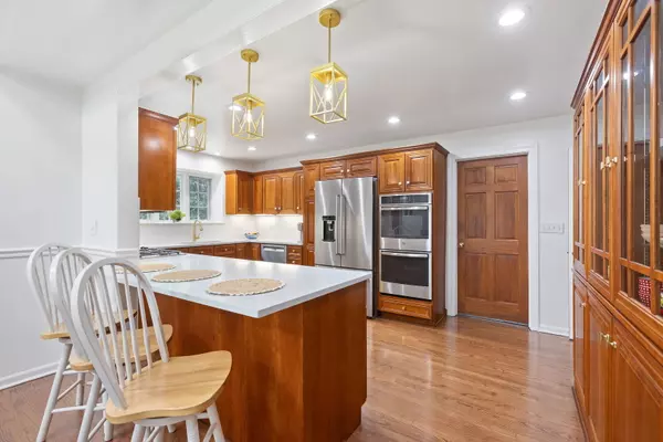 Glenview, IL 60025,2114 Prairie ST