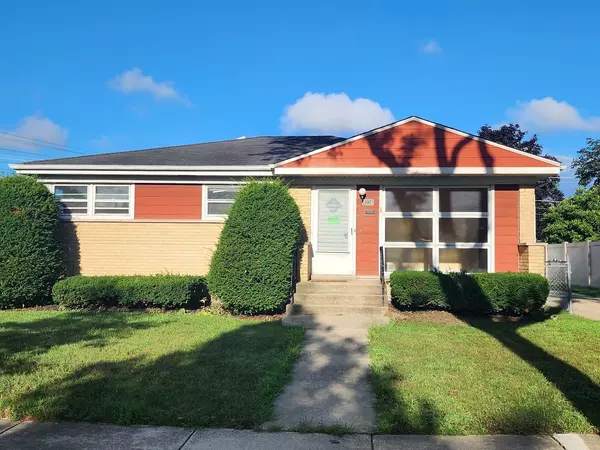 9236 Osceola AVE, Morton Grove, IL 60053