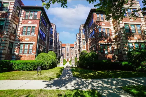 108 Keeney ST #2, Evanston, IL 60202