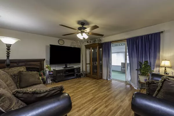 Waukegan, IL 60085,2917 Hyde Park AVE