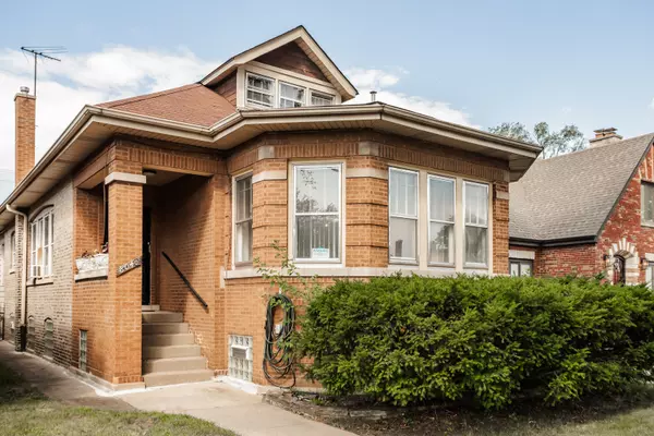 Chicago, IL 60617,8040 S Clyde AVE