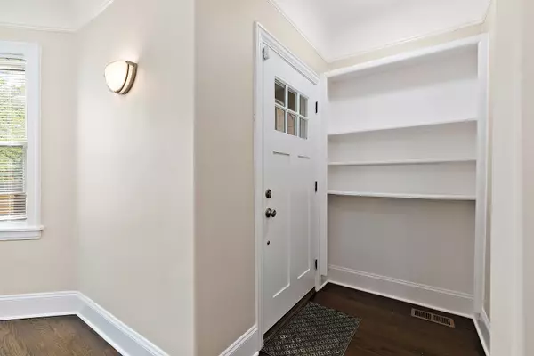 Chicago, IL 60643,9400 S Charles ST