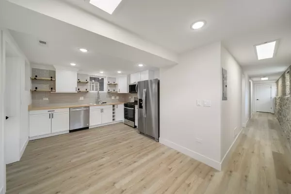Chicago, IL 60622,1137 N Francisco AVE #1