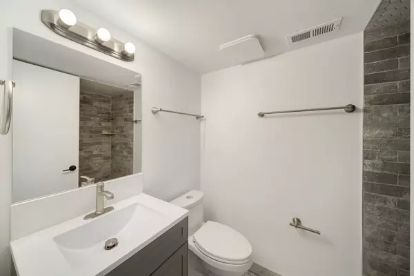 Chicago, IL 60622,1137 N Francisco AVE #1